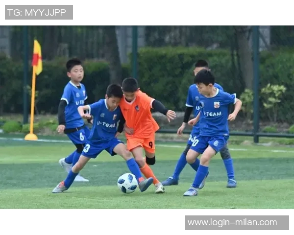 实时新闻深度对话周强的足球人生与梦想追逐的心路历程 实时新闻深度对话周强的足球人生与梦想追逐的心路历程